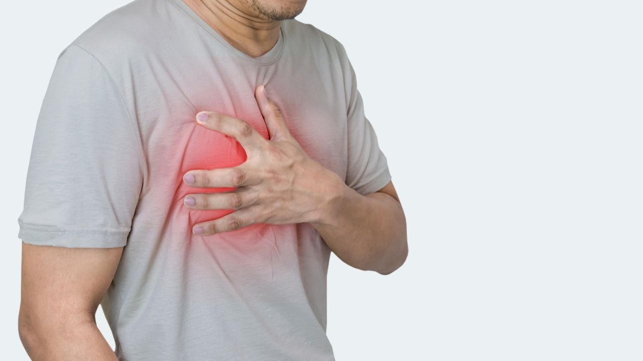 Heart Attack Symptoms - Causes, Diagnosis, Treatment & Prevention