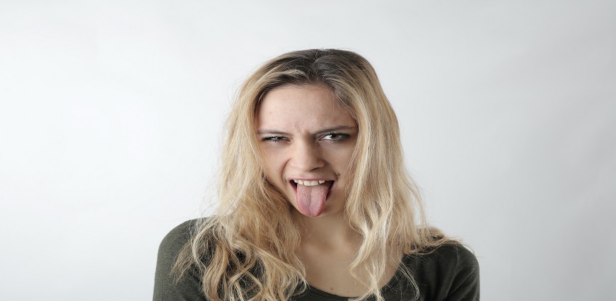 White Tongue Symptoms - Causes, Diagnosis & Treatment | Max Lab