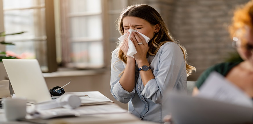 Pollen Allergy: Types, Symptoms, Causes & Treatment